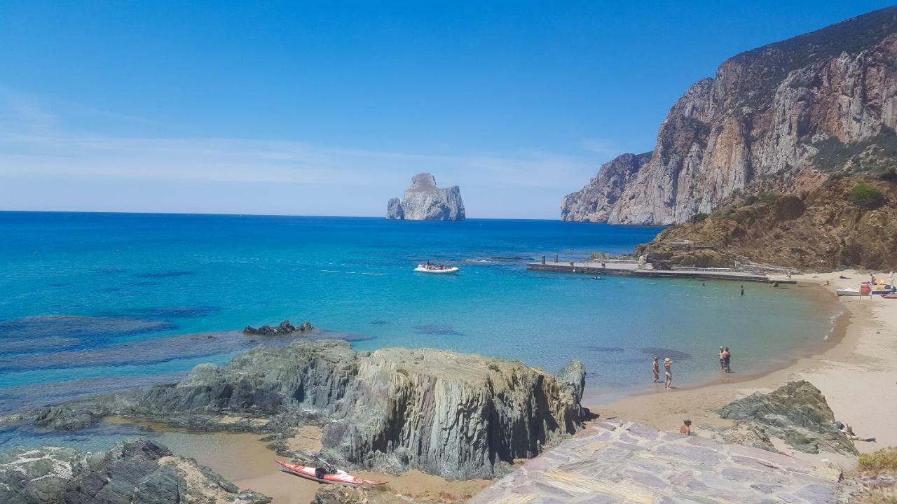 B&B Castello Salvaterra Iglesias Εξωτερικό φωτογραφία