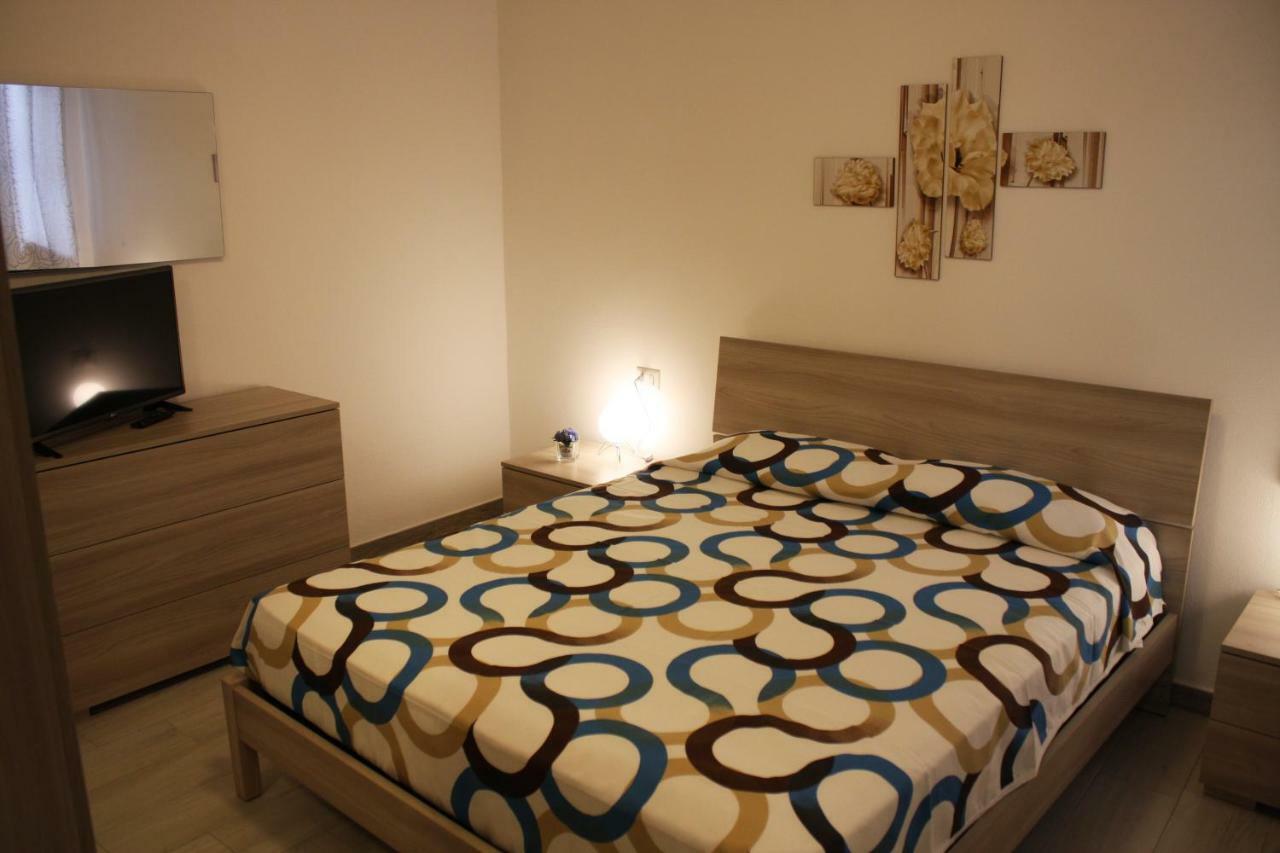 B&B Castello Salvaterra Iglesias Εξωτερικό φωτογραφία
